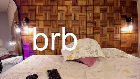 Snapshot of ariiaa_1 chatting on February 19, 11:04 pm ARIANNA online show from February 19, 11:04 pm