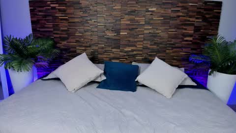 Snapshot of ariiaa_1 chatting on September 15, 11:27 pm ARIANNA online show from September 15, 11:27 pm