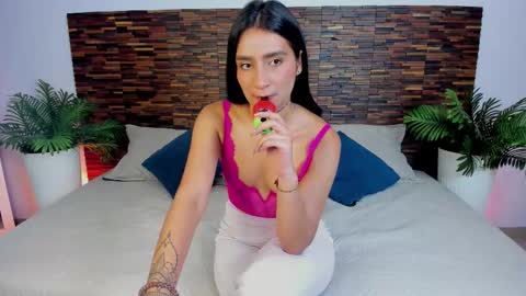 Snapshot of ariiaa_1 chatting on December 14, 11:26 am ARIANNA online show from December 14, 11:26 am