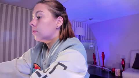  Arianna  online show from January 31, 12:40 pm