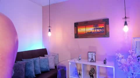  Arianna  online show from February 13, 10:43 pm