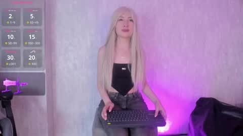 Ariel online show from November 3, 2:13 am