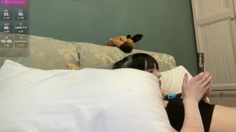 Snapshot of arina_rose chatting on February 18, 9:31 pm Arinka online show from February 18, 9:31 pm