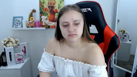 Snapshot of arinabelle chatting on October 8, 3:37 am arinabelle online show from October 8, 3:37 am