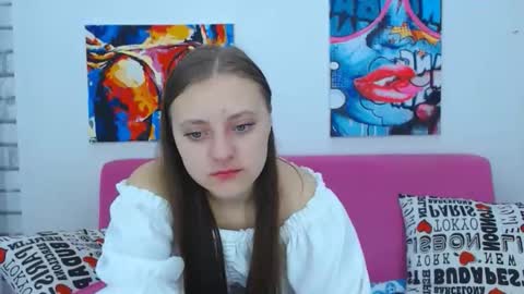 Snapshot of arinabelle chatting on October 13, 2:11 am arinabelle online show from October 13, 2:11 am