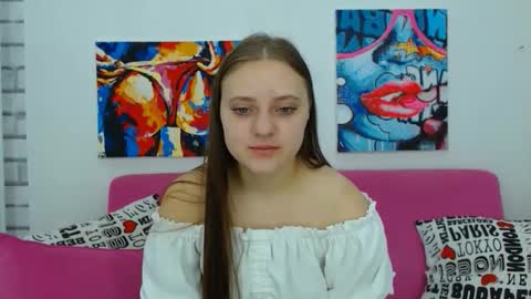 Snapshot of arinabelle chatting on October 17, 3:20 am arinabelle online show from October 17, 3:20 am