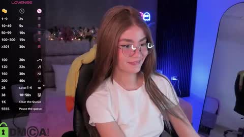 Ari  online show from December 15, 1:21 am