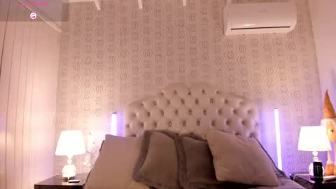 Ari Robert online show from December 16, 2:16 am