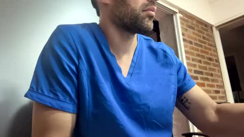 Snapshot of arirok chatting on November 17, 10:37 pm arirok online show from November 17, 10:37 pm