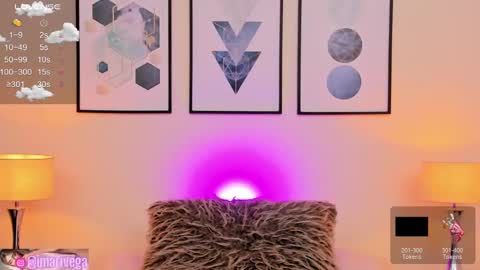 Snapshot of arivega chatting on December 14, 2:45 am Nice to meet you thumb up me please its important I LOOK MY BIO DOWN online show from December 14, 2:45 am