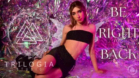 Snapshot of arivega chatting on December 19, 12:01 pm Nice to meet you thumb up me please its important I LOOK MY BIO DOWN online show from December 19, 12:01 pm