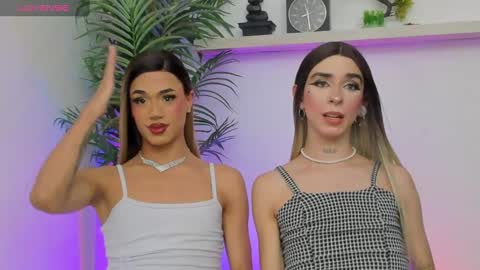 Snapshot of arivega chatting on December 28, 2:42 pm Nice to meet you thumb up me please its important I LOOK MY BIO DOWN online show from December 28, 2:42 pm