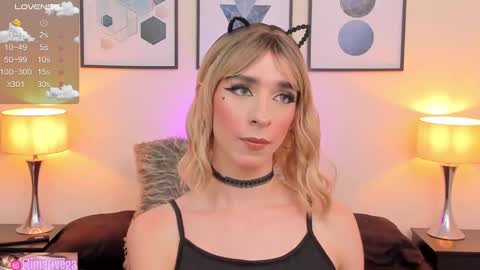 Snapshot of arivega chatting on February 12, 1:30 am Nice to meet you thumb up me please its important I LOOK MY BIO DOWN online show from February 12, 1:30 am