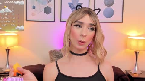 Snapshot of arivega chatting on February 12, 4:33 am Nice to meet you thumb up me please its important I LOOK MY BIO DOWN online show from February 12, 4:33 am