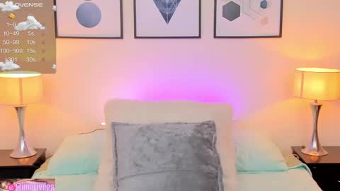 Snapshot of arivega chatting on March 3, 10:42 pm Nice to meet you thumb up me please its important I LOOK MY BIO DOWN online show from March 3, 10:42 pm