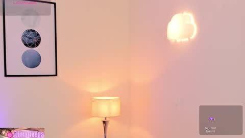 Snapshot of arivega chatting on September 29, 11:31 pm Nice to meet you thumb up me please its important I LOOK MY BIO DOWN online show from September 29, 11:31 pm