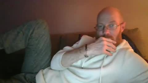 Snapshot of arizonapiercedcock chatting on January 27, 2:42 am Jasson online show from January 27, 2:42 am