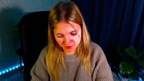 Snapshot of arlana_klart chatting on September 17, 12:23 am Arlana online show from September 17, 12:23 am