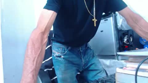 armaduradeacero online show from October 18, 8:04 am