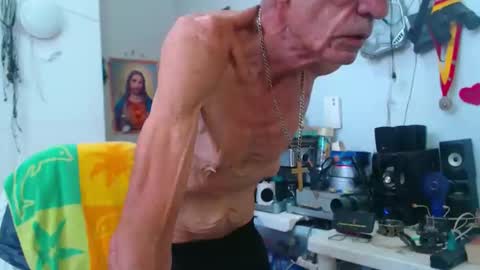 armaduradeacero online show from November 18, 6:45 pm