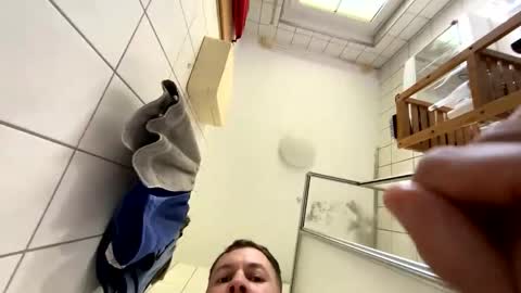 armyskater32 online show from October 1, 9:59 am