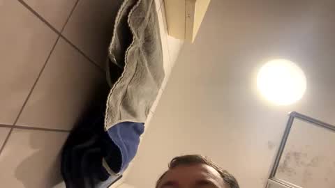 armyskater32 online show from October 5, 8:29 pm