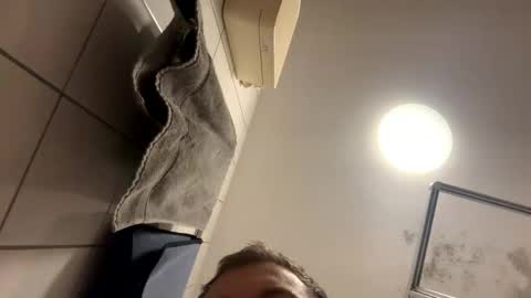 armyskater32 online show from November 26, 9:49 pm