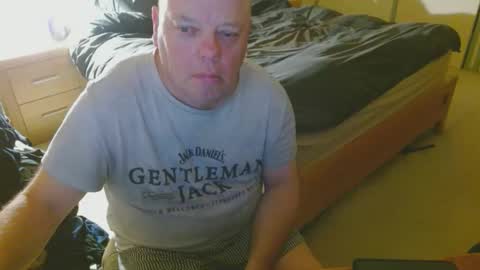 Arnie  online show from January 15, 11:15 am