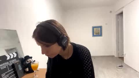 arnitagueits online show from October 30, 12:17 pm