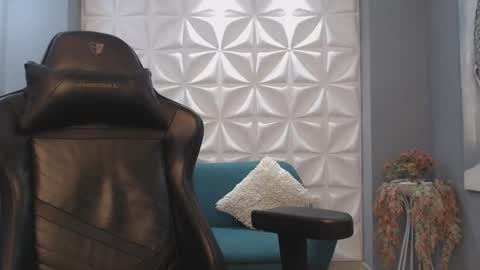 Arohom Lester online show from October 29, 11:01 am