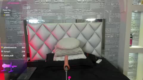 Snapshot of aron_bolt chatting on February 8, 2:15 am ARON BOLT online show from February 8, 2:15 am