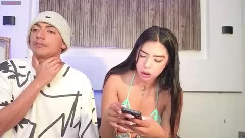 Snapshot of aron_gomez chatting on September 25, 2:59 am aron online show from September 25, 2:59 am