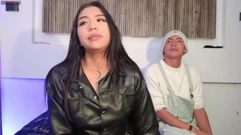 Snapshot of aron_gomez chatting on October 14, 5:30 am aron online show from October 14, 5:30 am