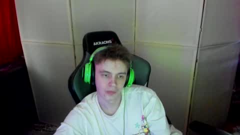 Snapshot of aron_neall chatting on February 25, 1:06 pm biggest penis online show from February 25, 1:06 pm