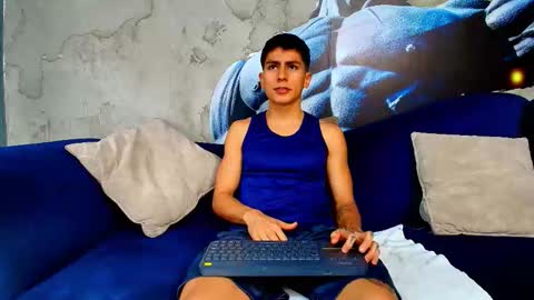 aron_pulse online show from March 12, 1:28 pm