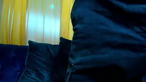 aron_pulse online show from April 7, 1:33 pm