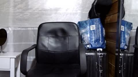 Snapshot of arongfranco chatting on November 7, 5:07 am Aron G Franco online show from November 7, 5:07 am