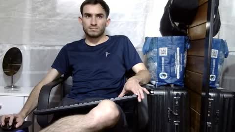 Snapshot of arongfranco chatting on November 11, 4:07 pm Aron G Franco online show from November 11, 4:07 pm