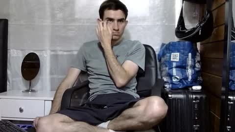 Snapshot of arongfranco chatting on December 5, 4:03 pm Aron G Franco online show from December 5, 4:03 pm