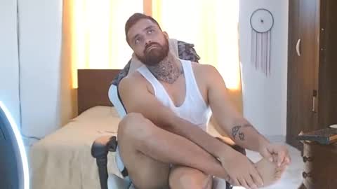 aronmiller online show from December 20, 5:08 pm