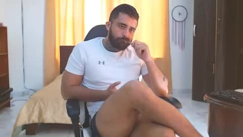 aronmiller online show from December 26, 6:12 pm