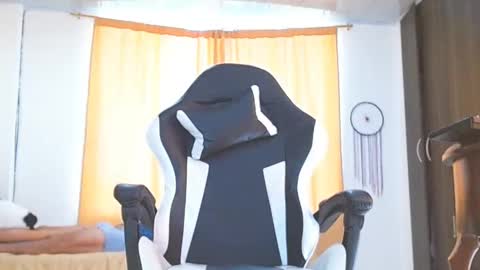 aronmiller online show from January 24, 9:15 pm