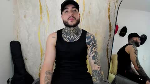 Snapshot of aronwade chatting on October 28, 5:55 am Aron online show from October 28, 5:55 am