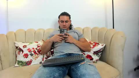   online show from November 28, 10:34 pm