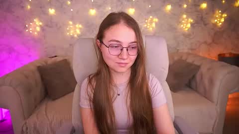 arrinawair online show from March 11, 7:25 am