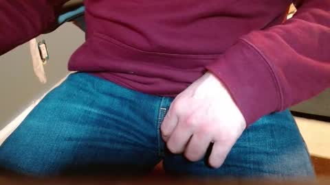 Snapshot of arrrr3 chatting on November 8, 3:07 am arrrr3 online show from November 8, 3:07 am