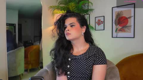 Chloe  online show from March 8, 4:28 pm