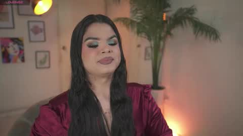 Chloe  online show from December 4, 7:55 pm