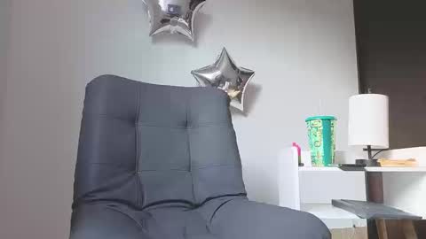 Snapshot of arteemiis chatting on September 25, 12:53 pm online show from September 25, 12:53 pm