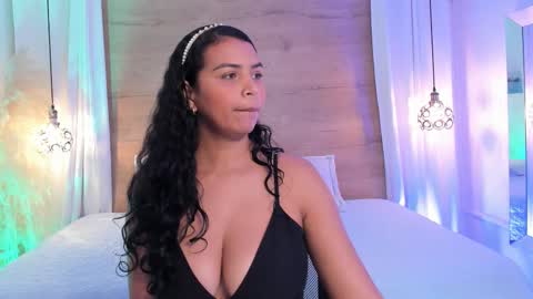 Snapshot of arteemisaa chatting on October 31, 7:48 pm arteemisaa online show from October 31, 7:48 pm